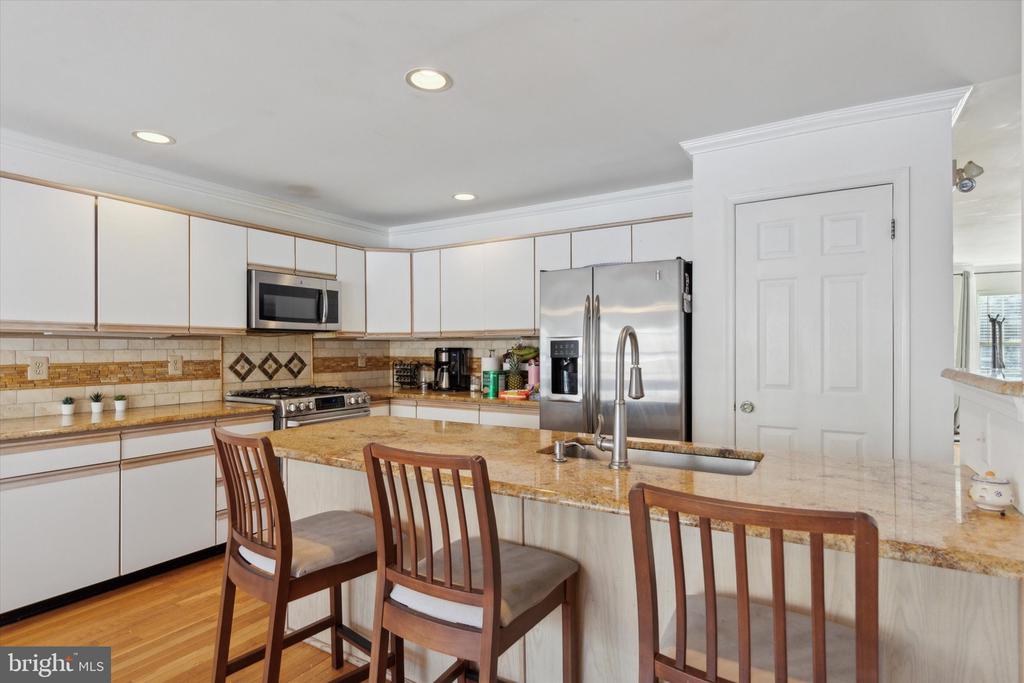 129 MEDINAH DR