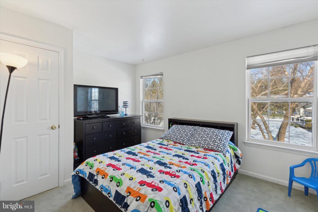 129 MEDINAH DR