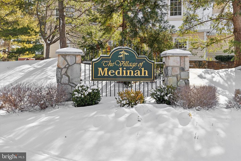 129 MEDINAH DR