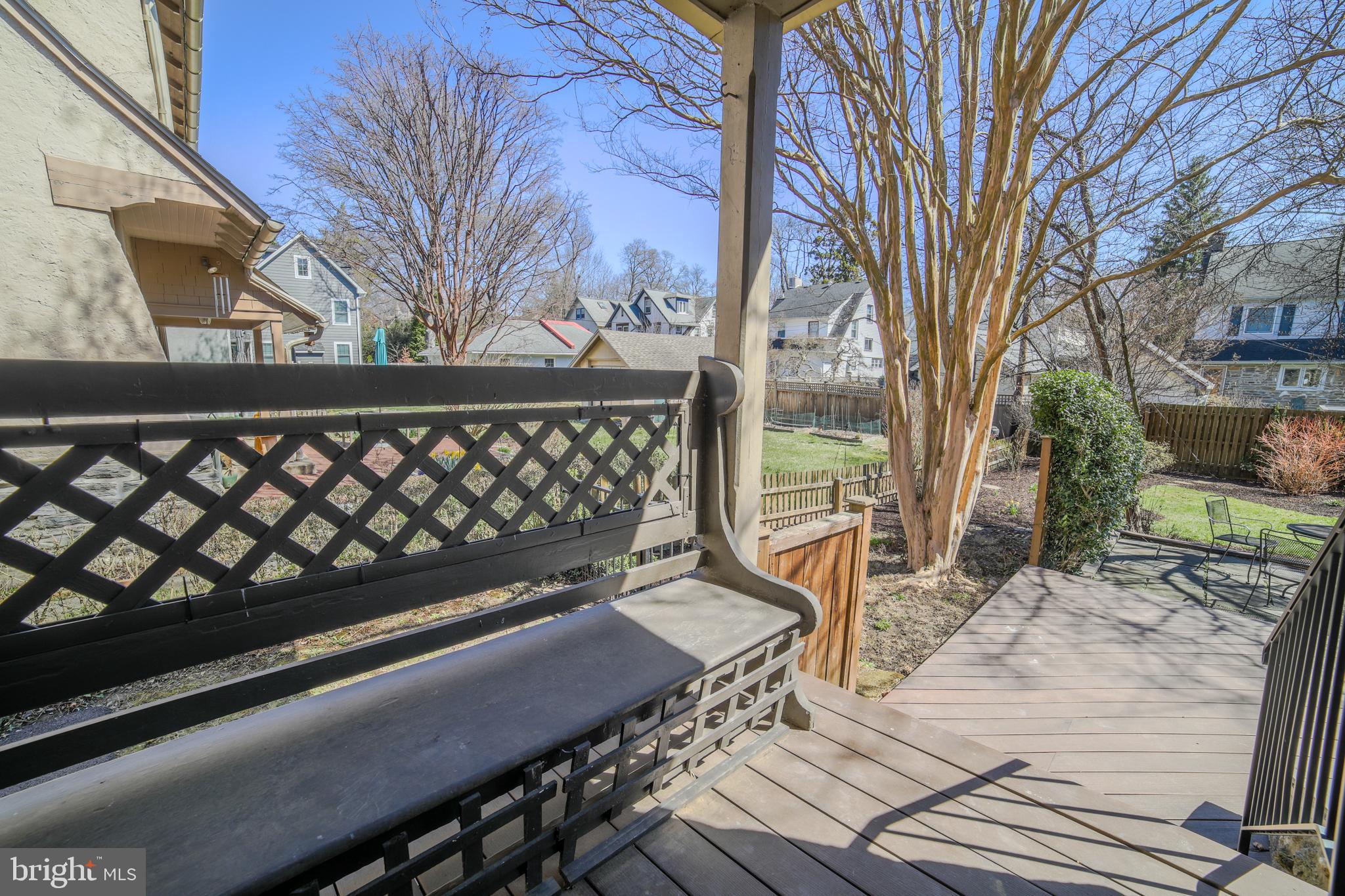10 Elmwood Ave
