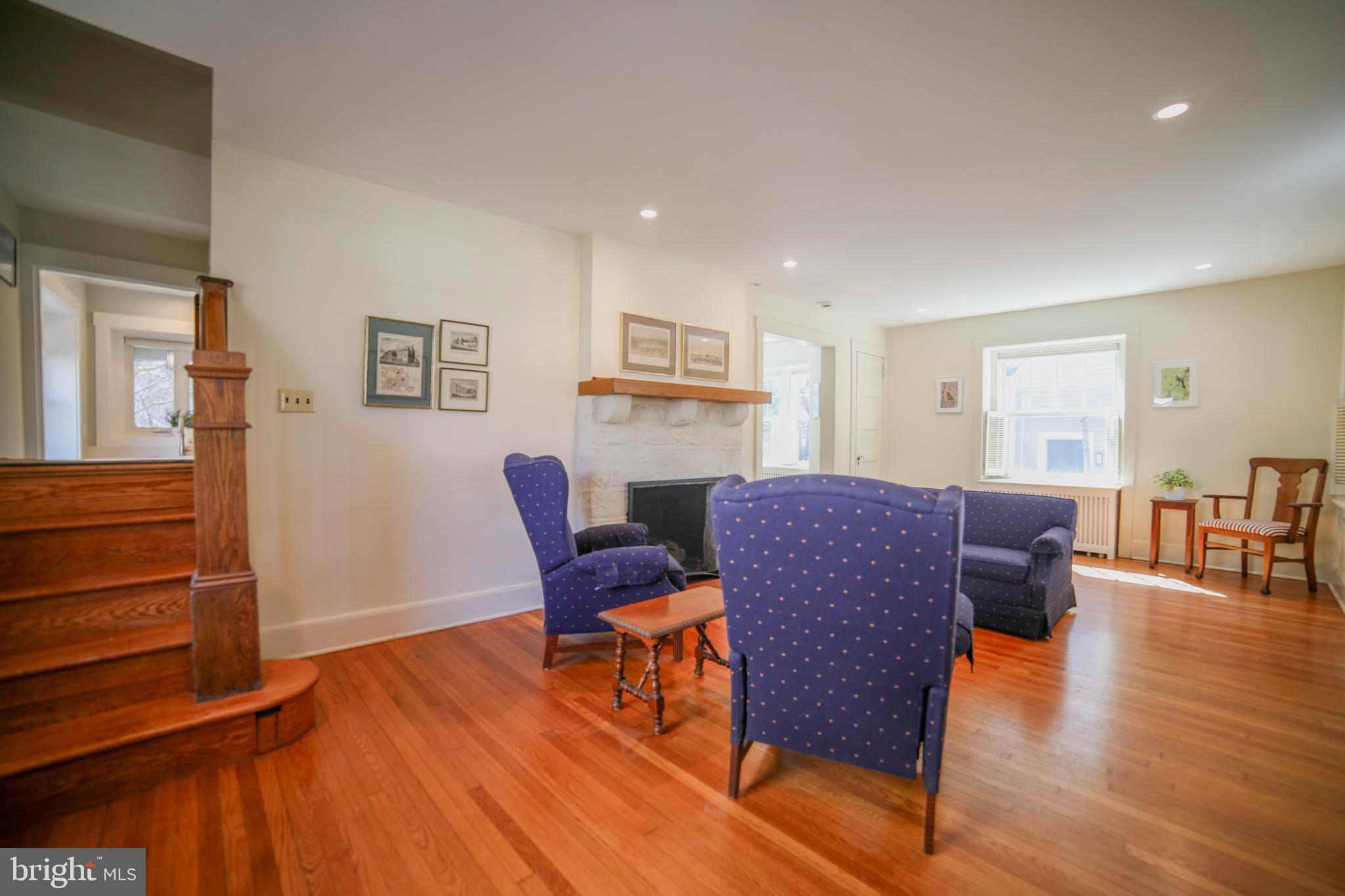 10 Elmwood Ave