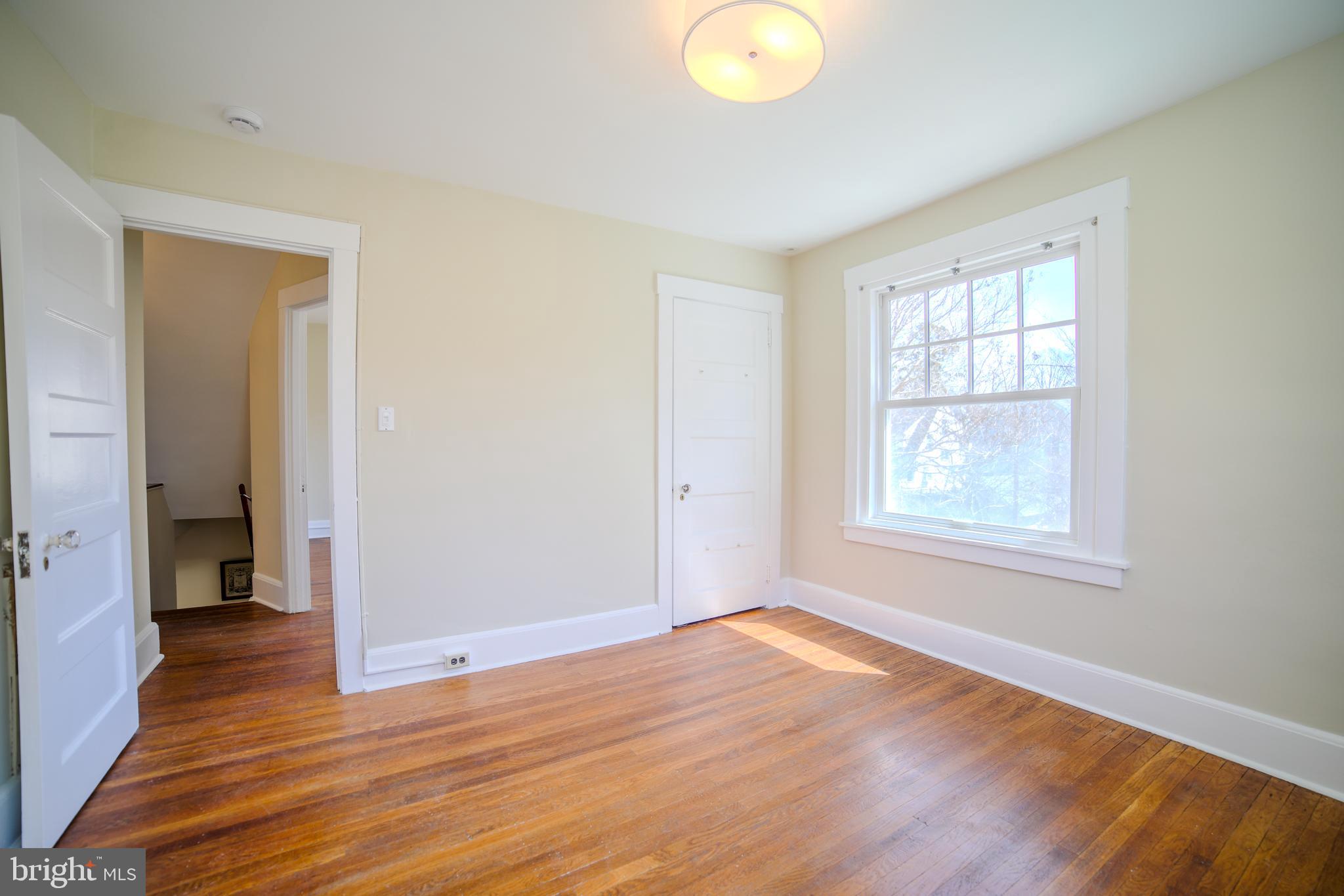 10 Elmwood Ave