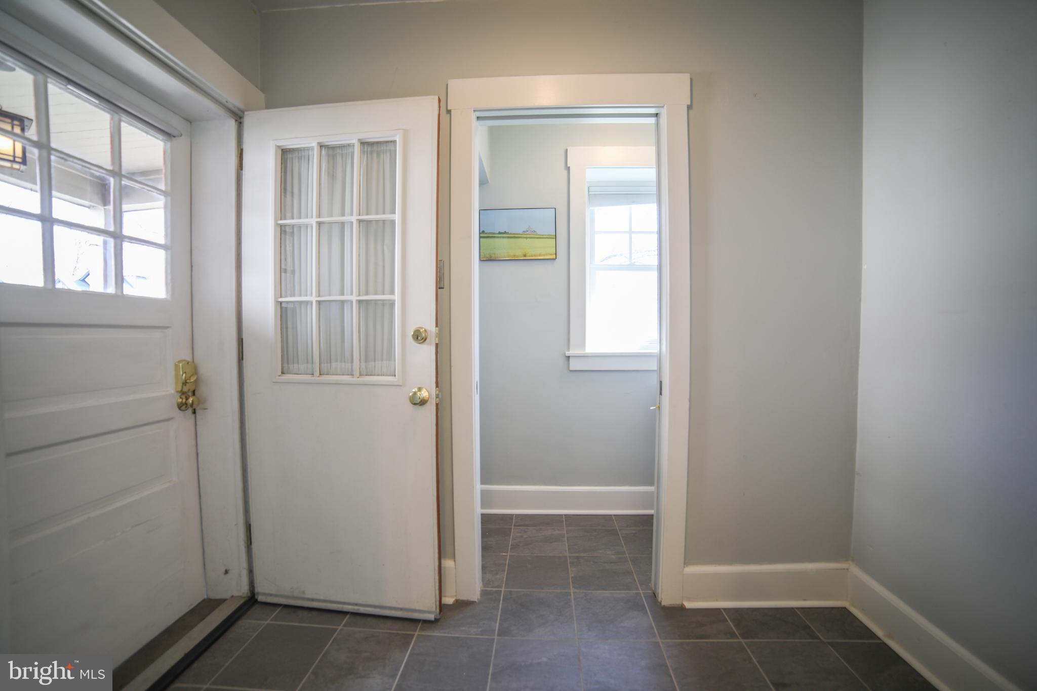 10 Elmwood Ave