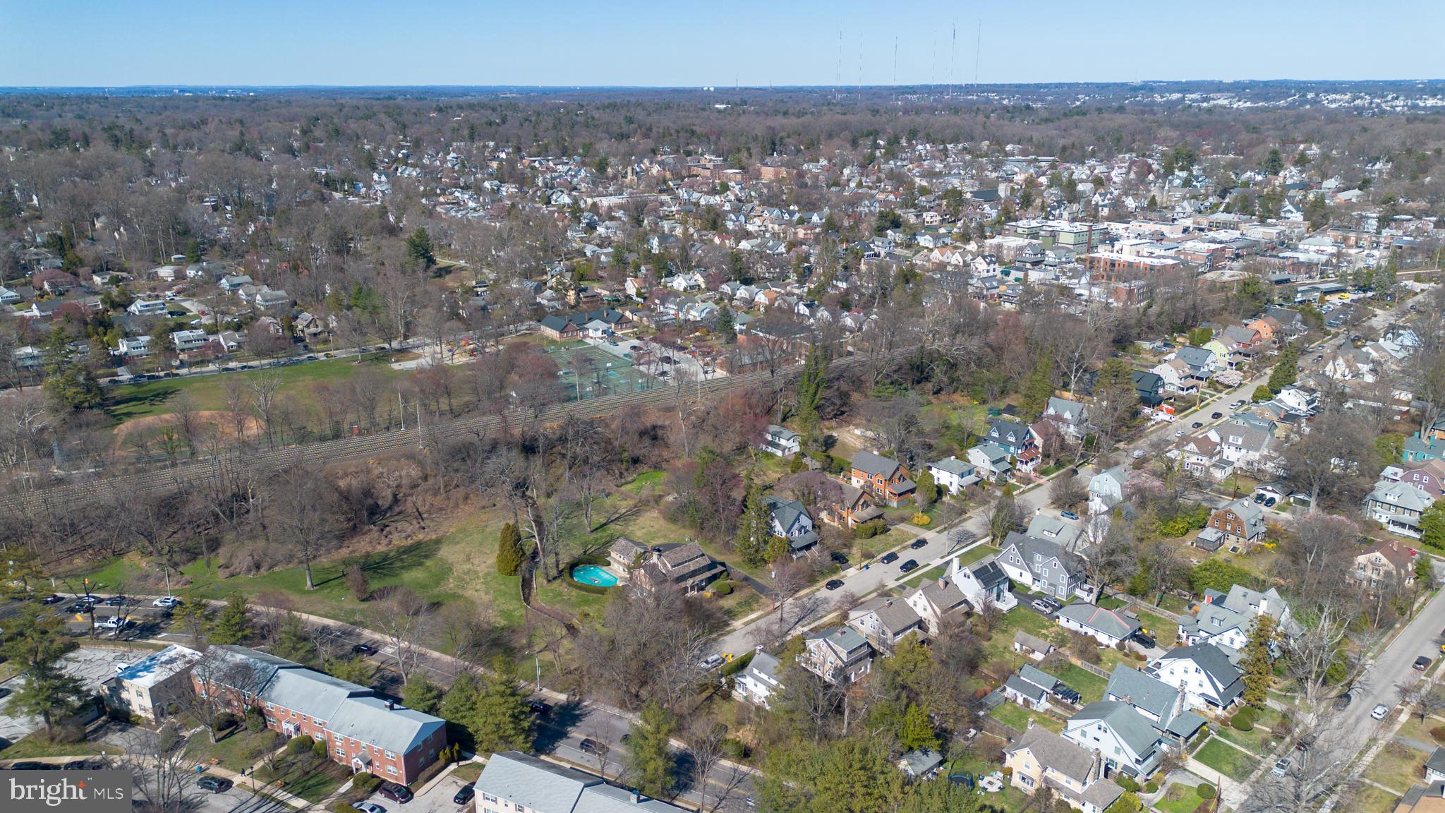 10 Elmwood Ave