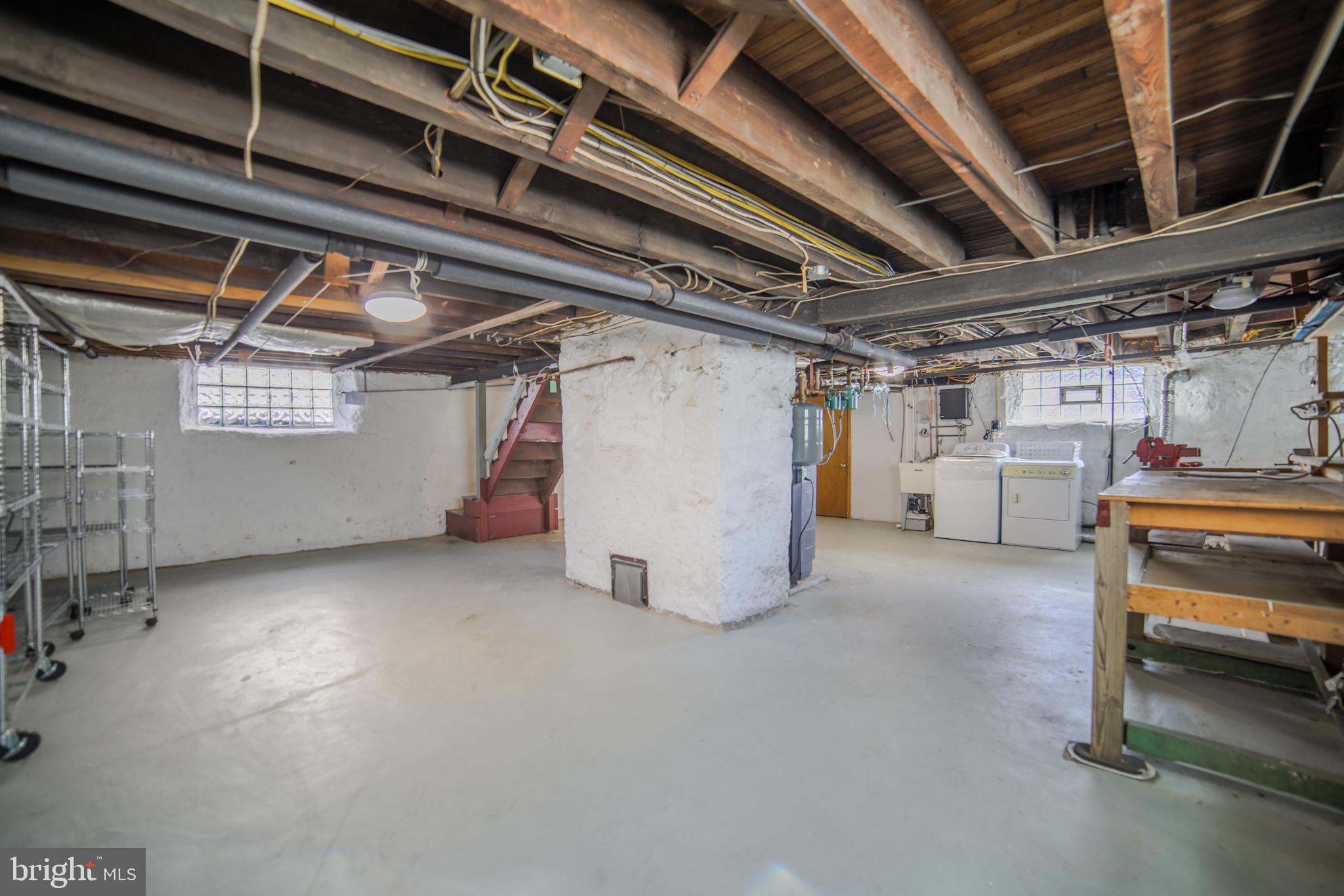 10 Elmwood Ave