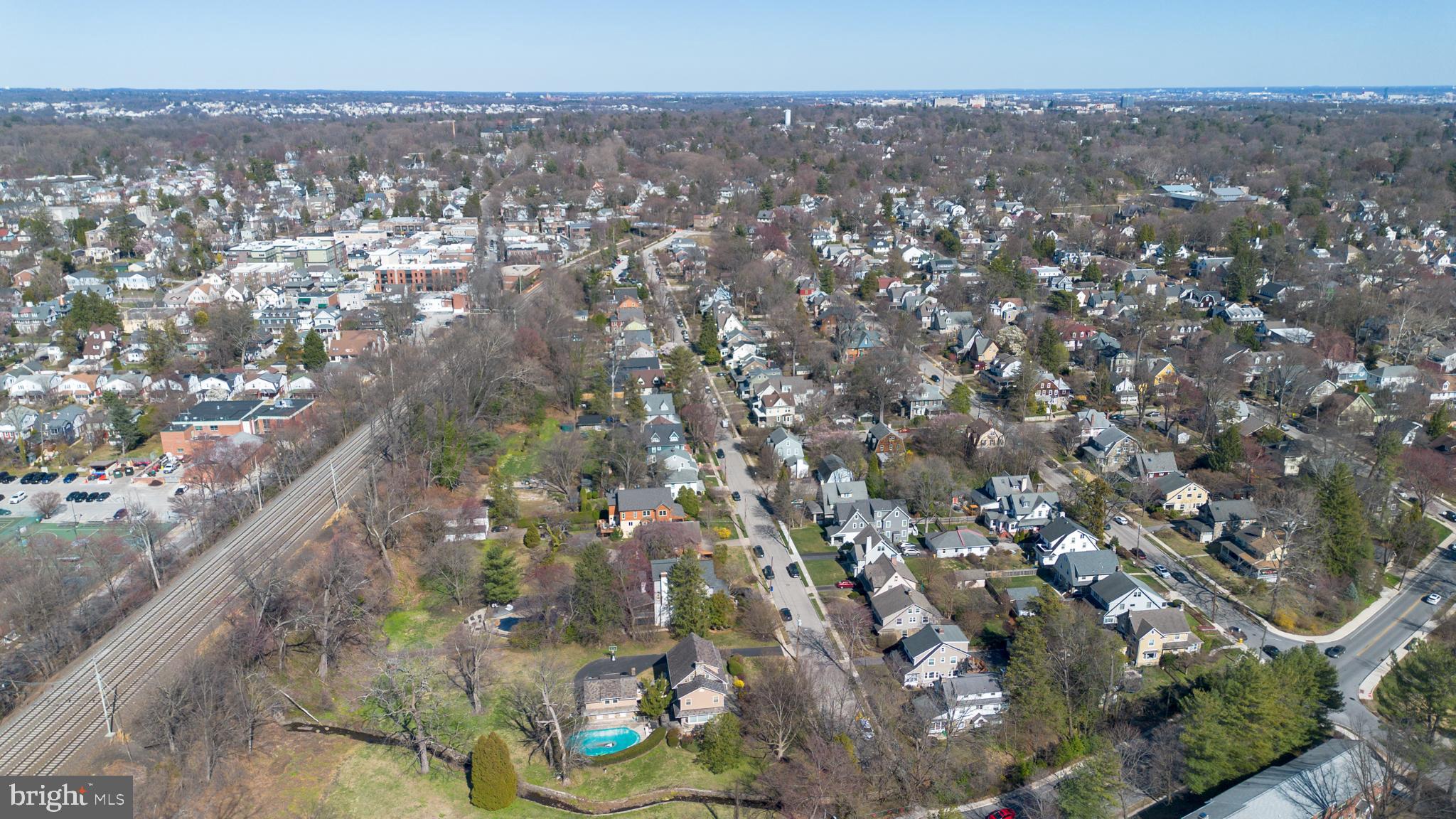 10 Elmwood Ave