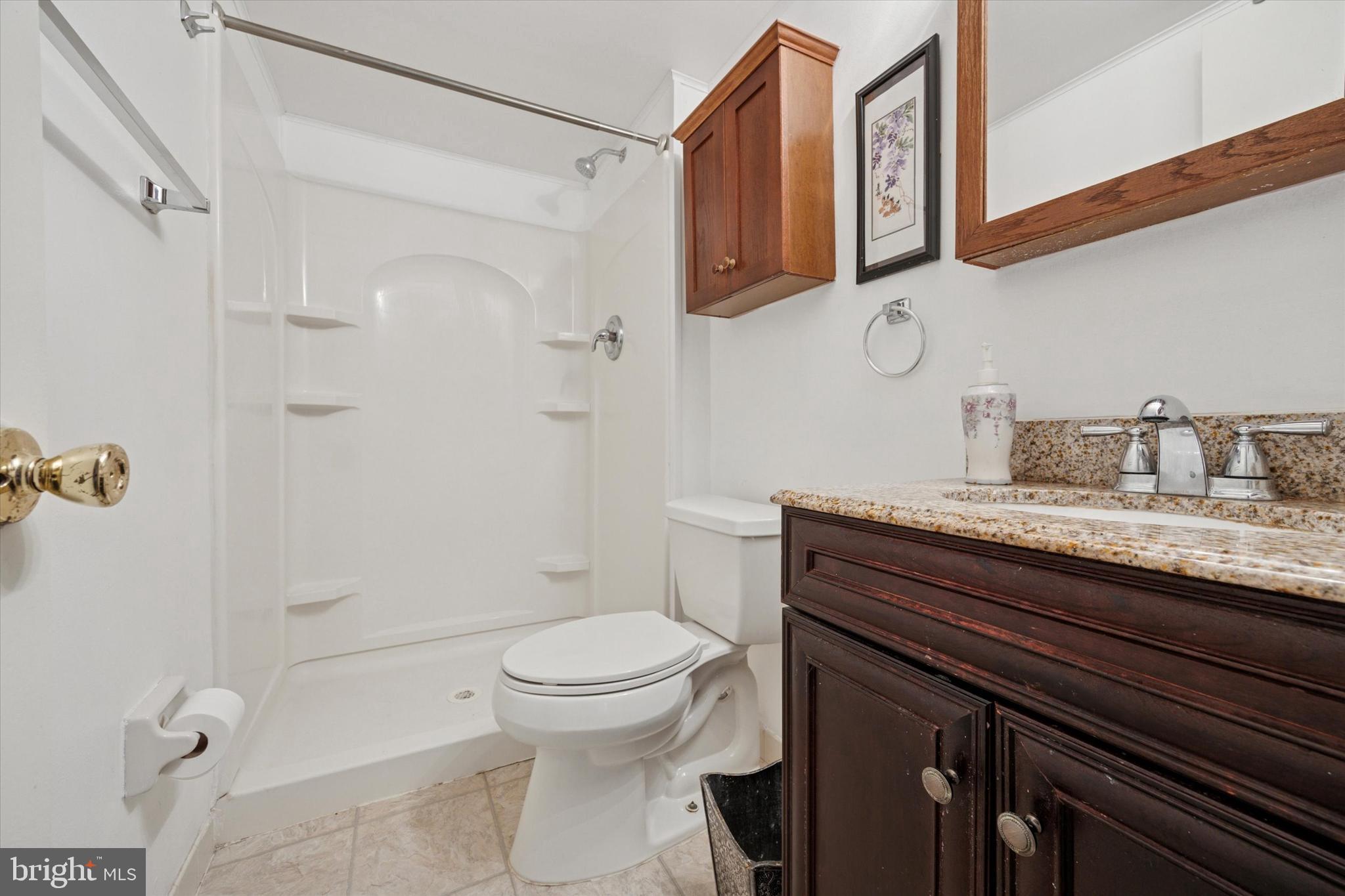 1811 Valley Glen Rd #142