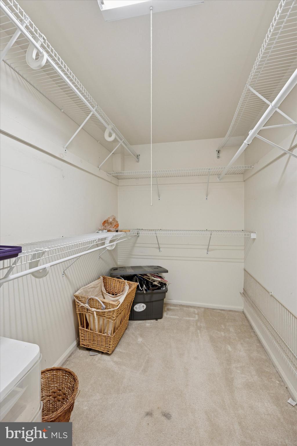 1811 Valley Glen Rd #142