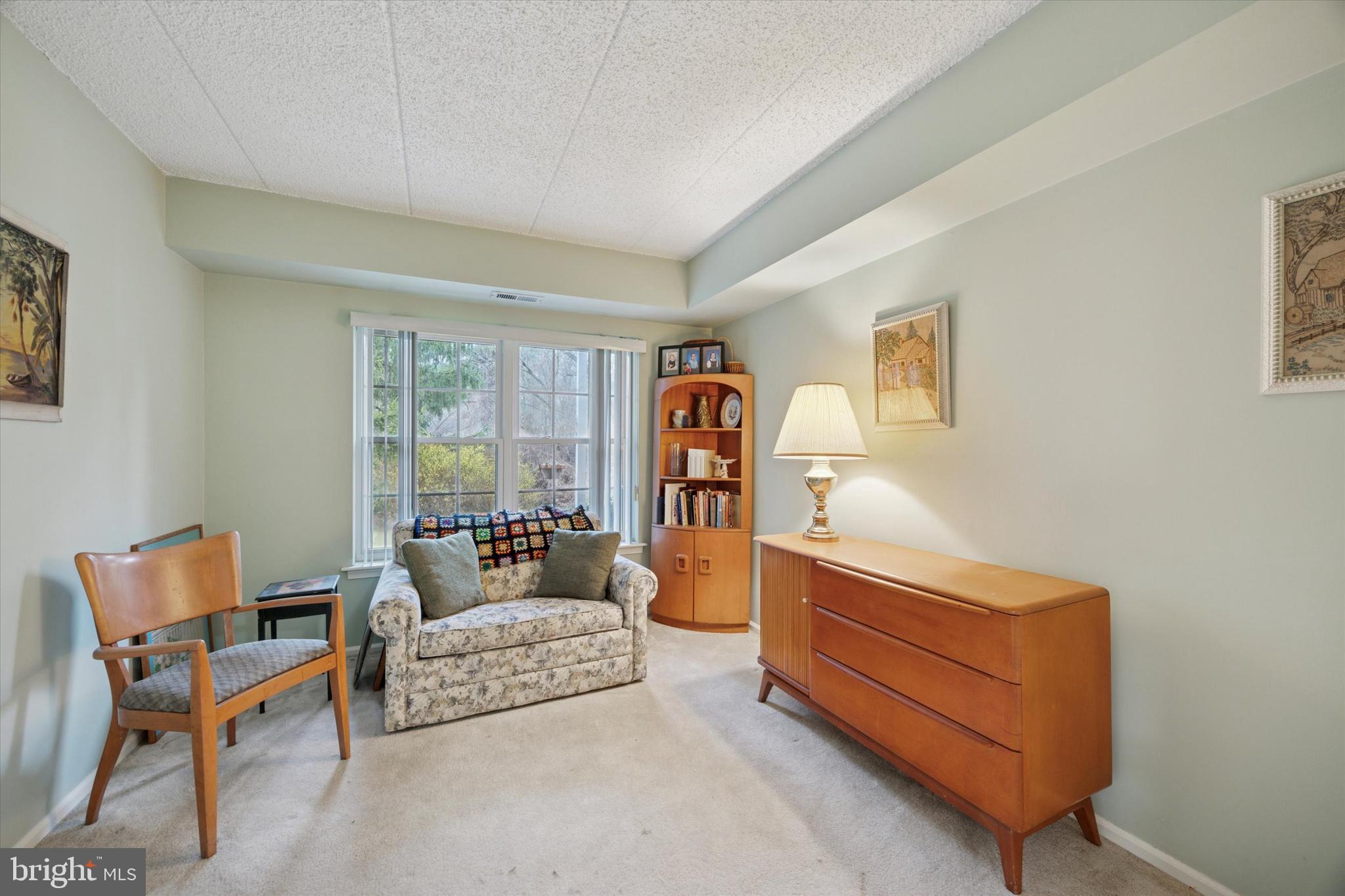 1811 Valley Glen Rd #142