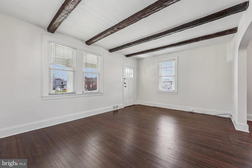232 Linwood Ave