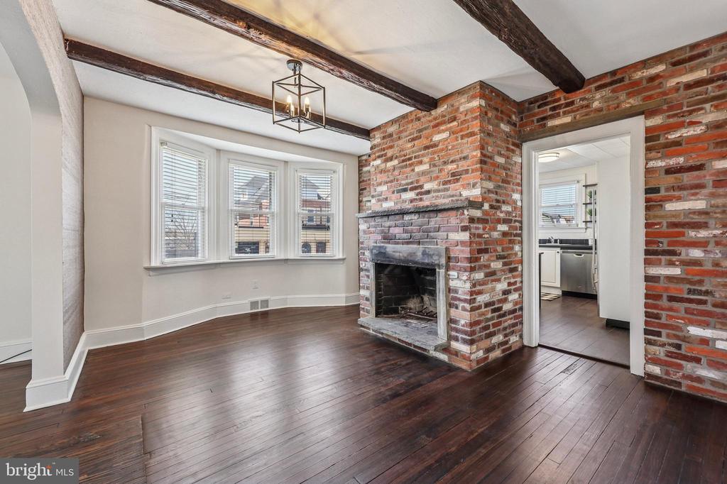 232 Linwood Ave