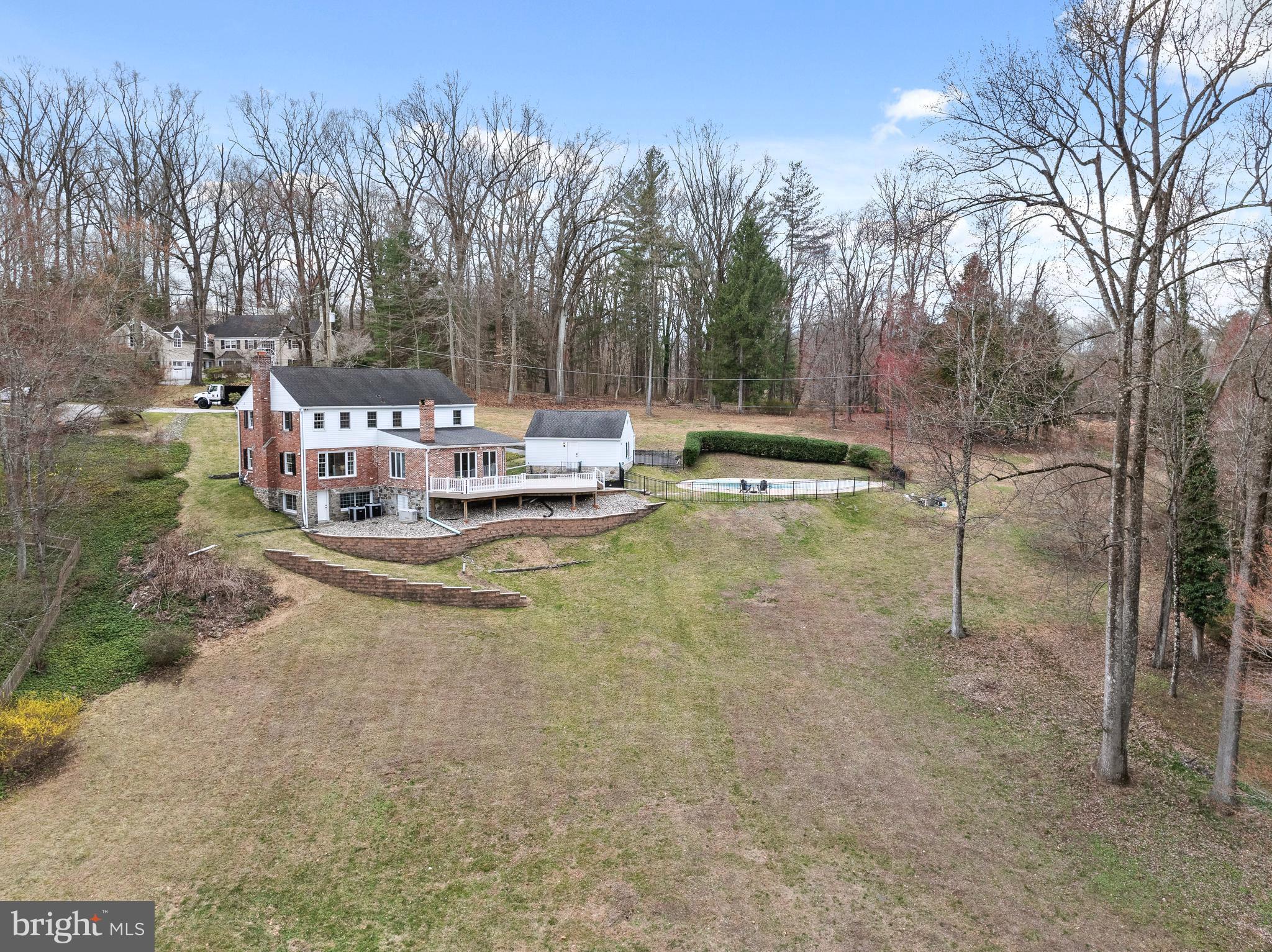 117 Adrienne Ln
