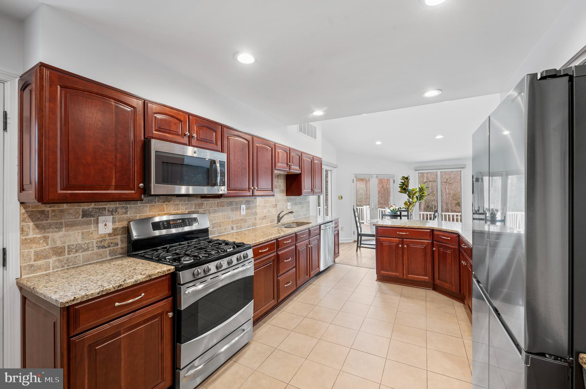 117 Adrienne Ln