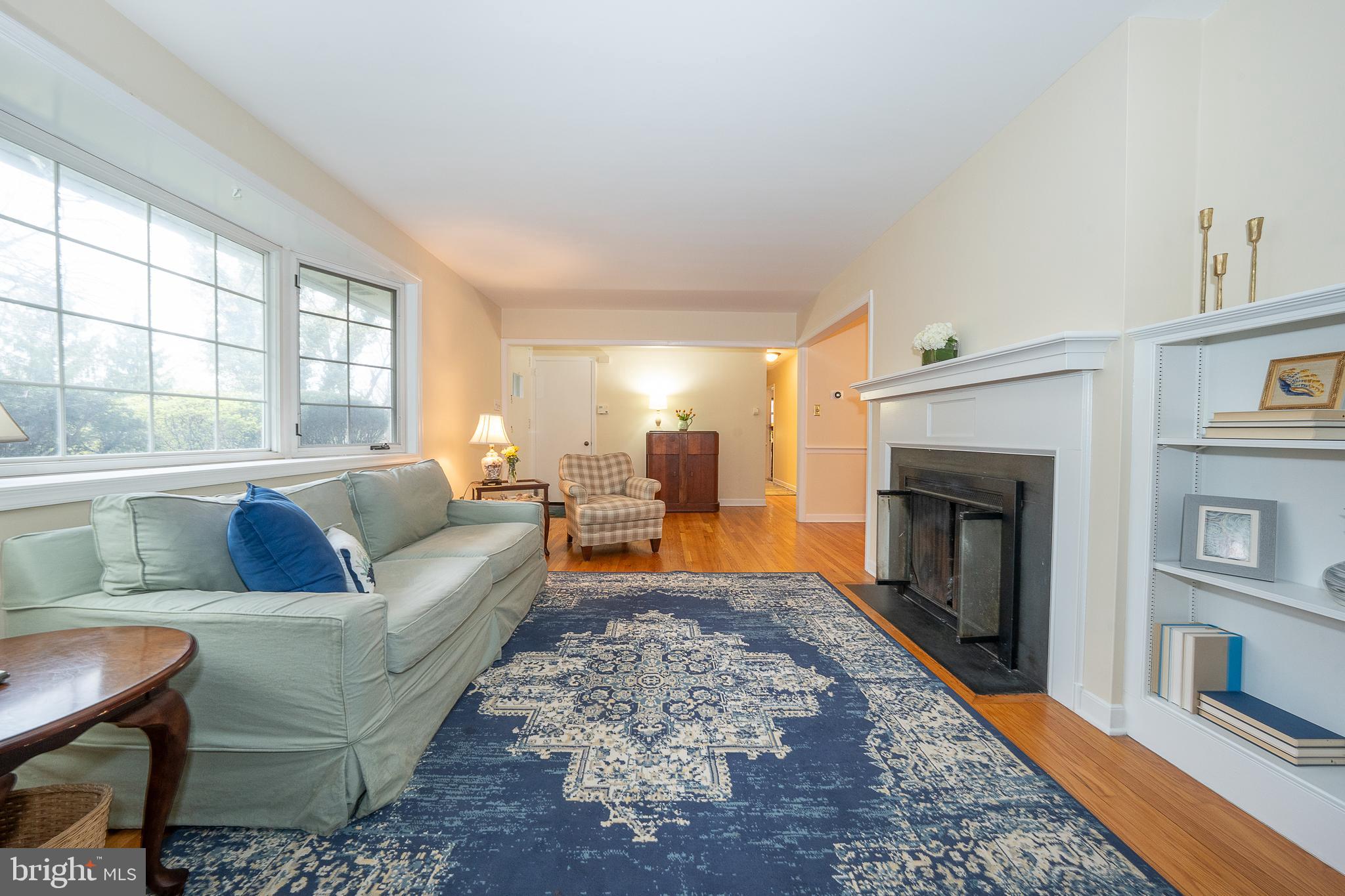 2031 Montgomery Ave