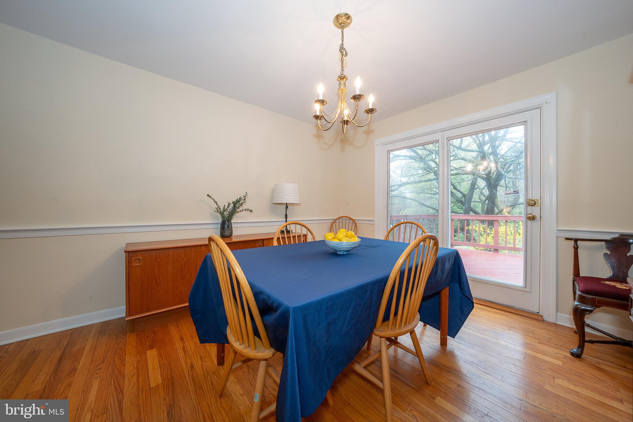 2031 Montgomery Ave