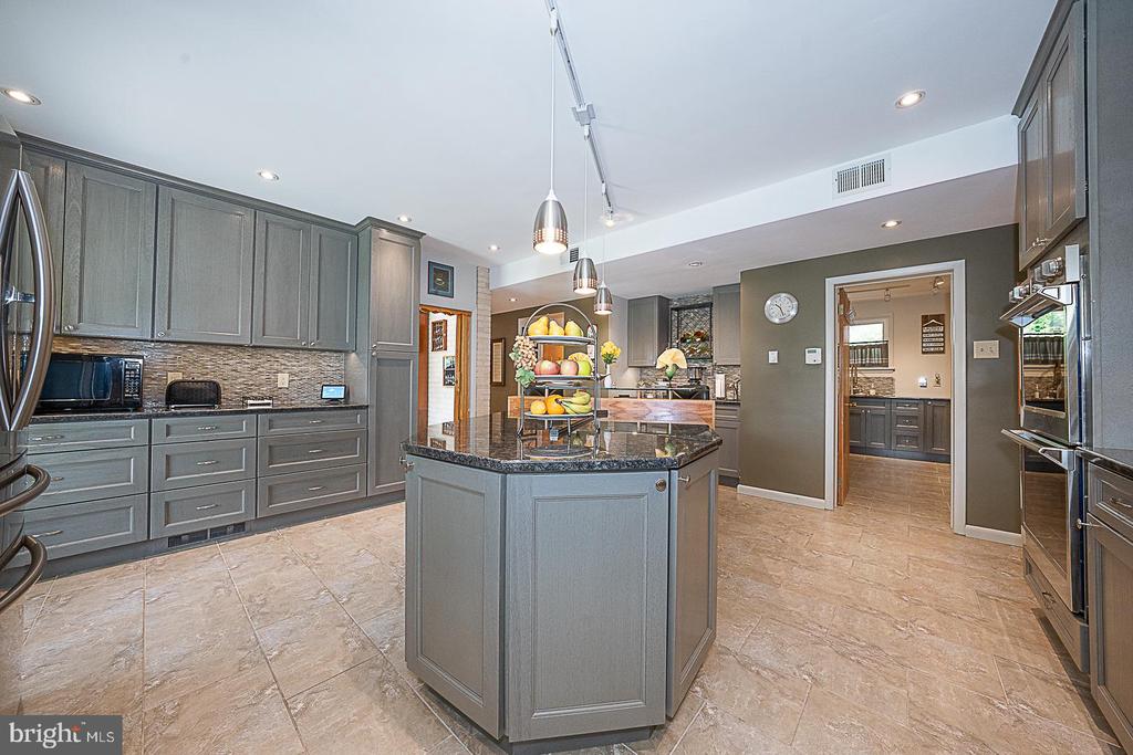 101 Andrea Rd