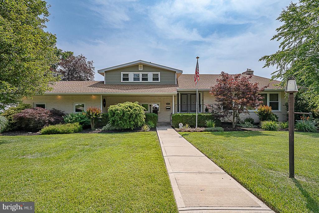 101 Andrea Rd