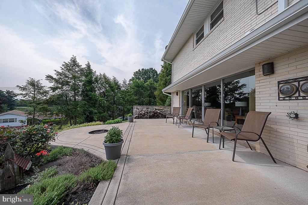 101 Andrea Rd