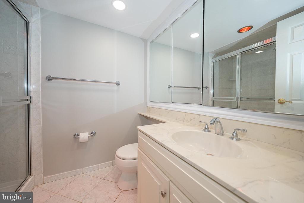 100 West Ave #607-W