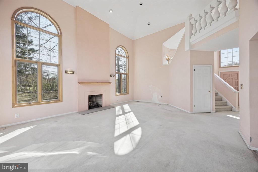 2251 Packard Ave