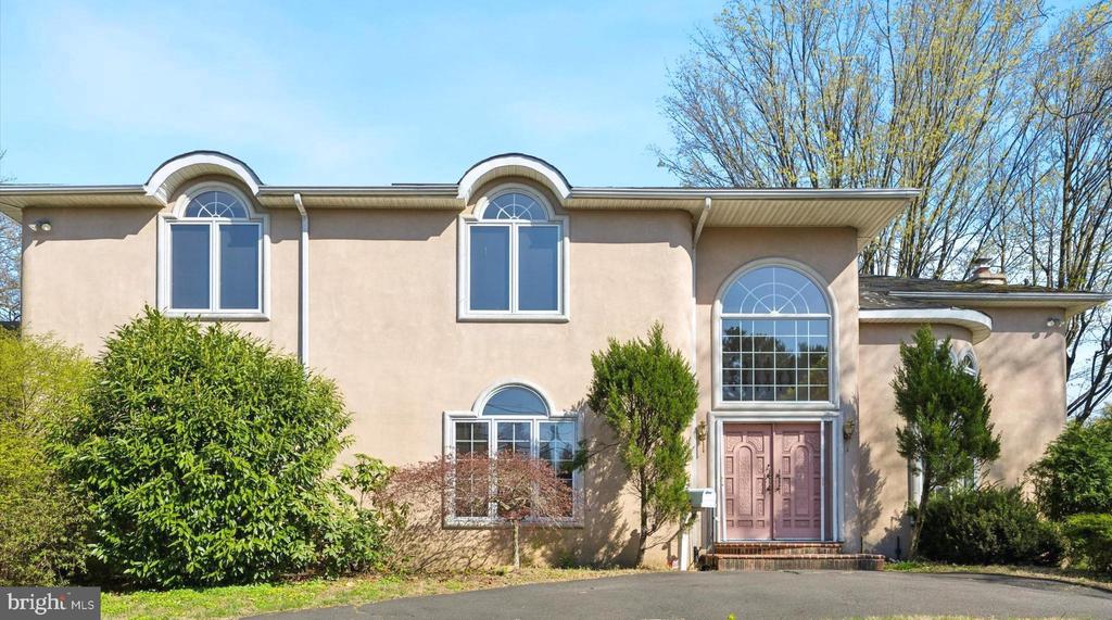 2251 Packard Ave
