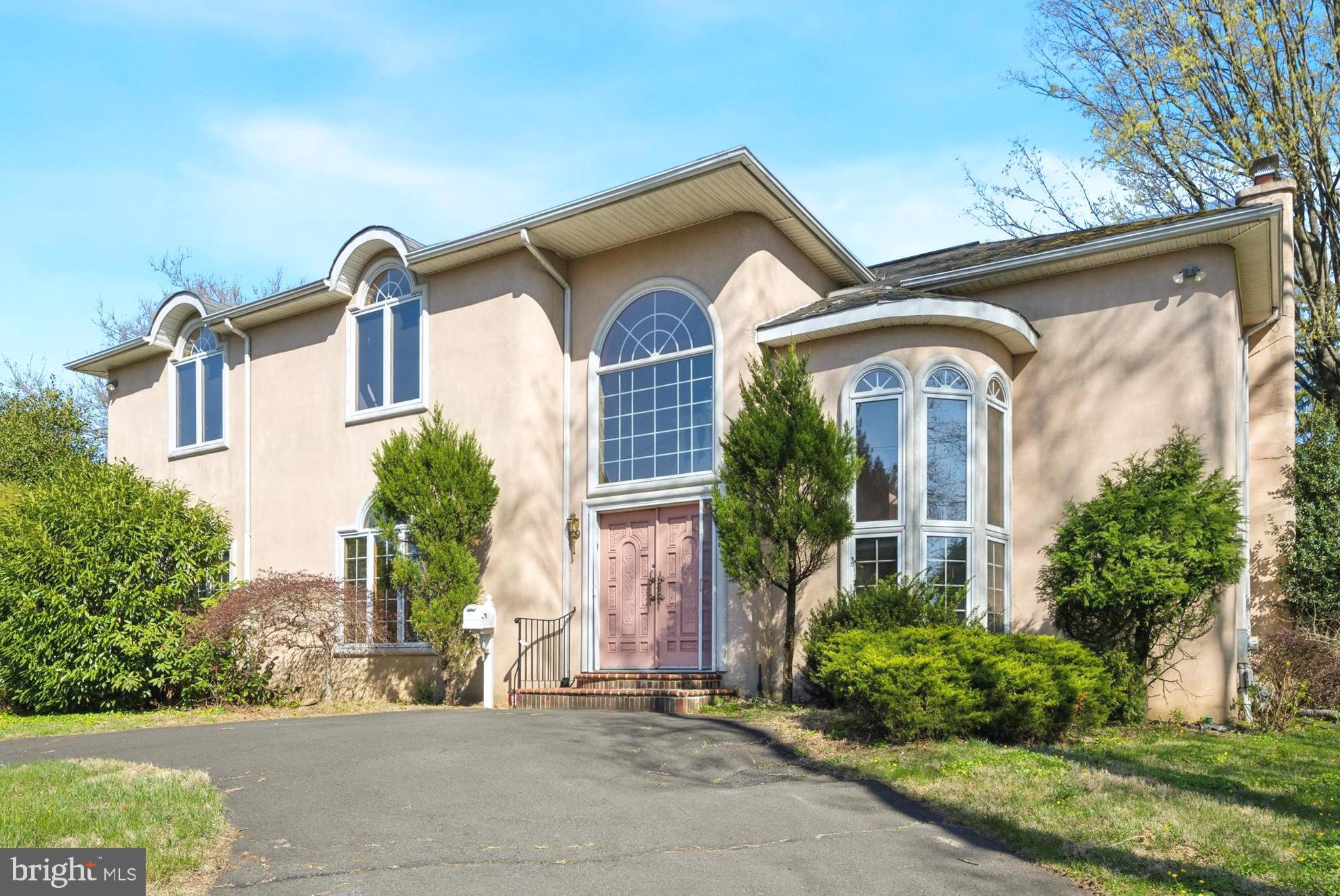 2251 Packard Ave