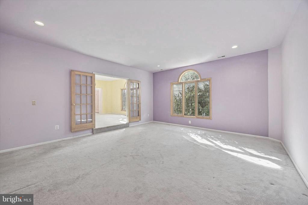 2251 Packard Ave