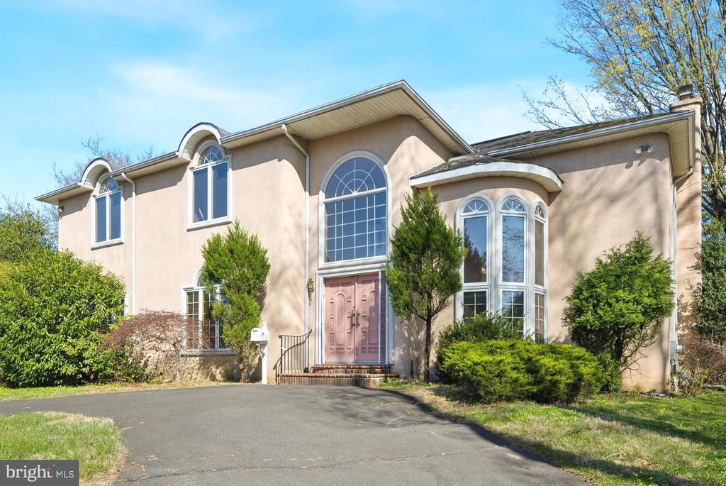 2251 Packard Ave