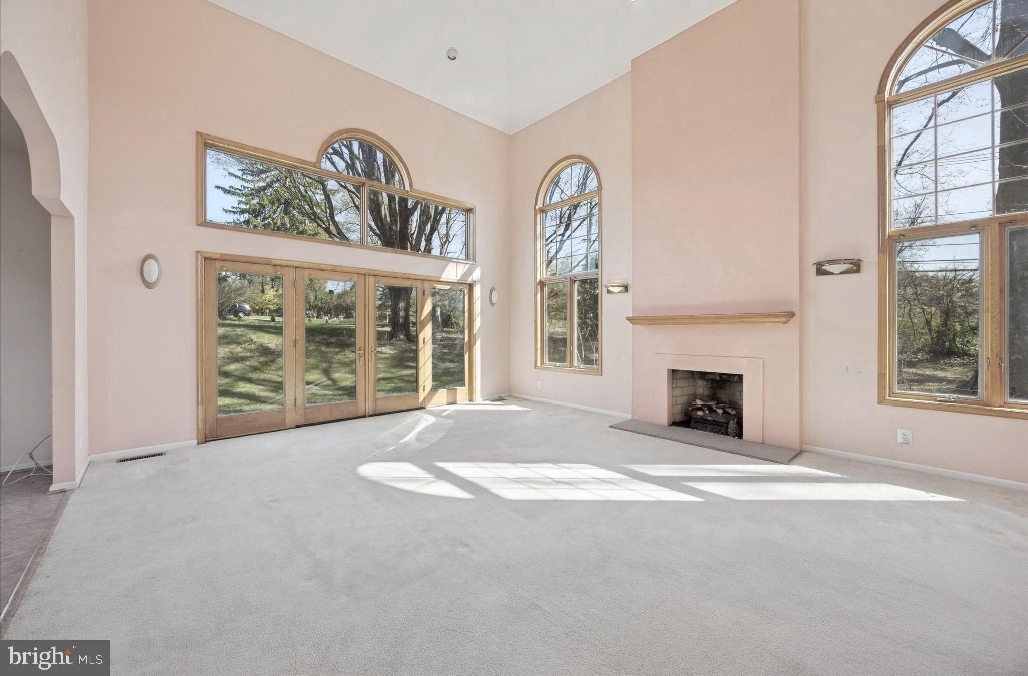 2251 Packard Ave