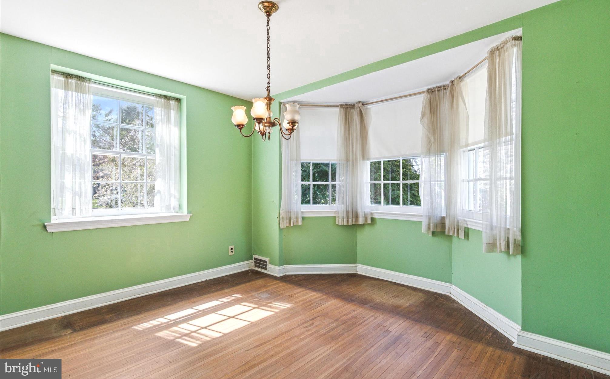 219 Williamsburg Rd