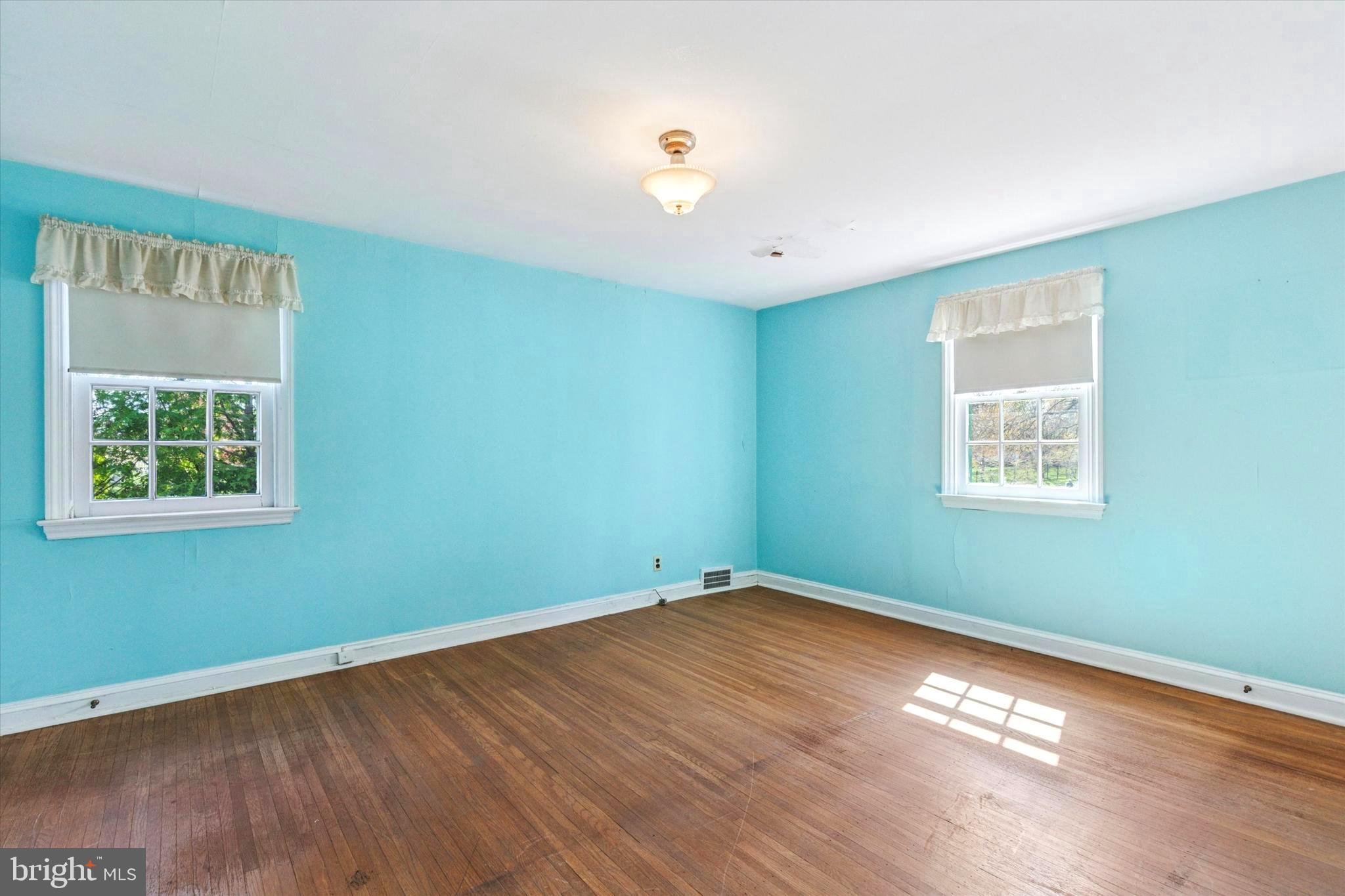 219 Williamsburg Rd