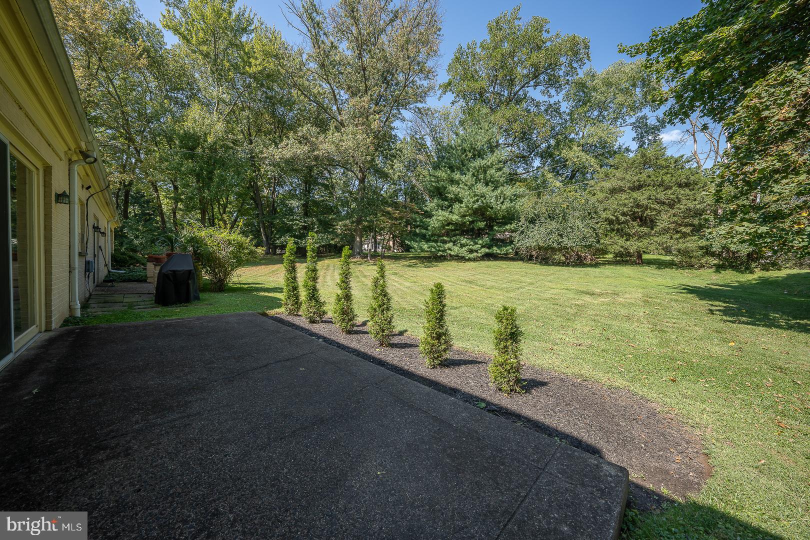 4103 Laurel Dr