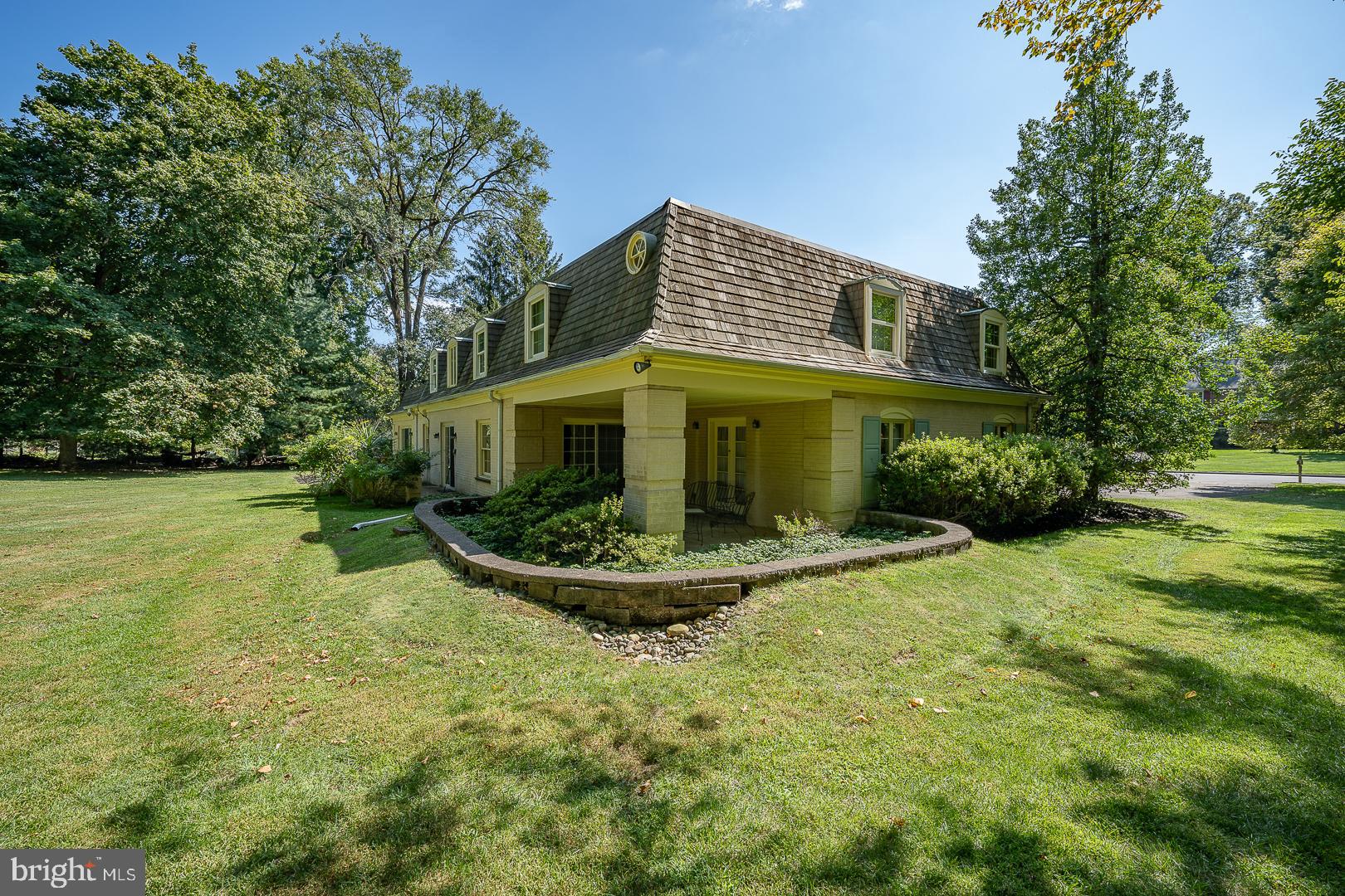 4103 Laurel Dr