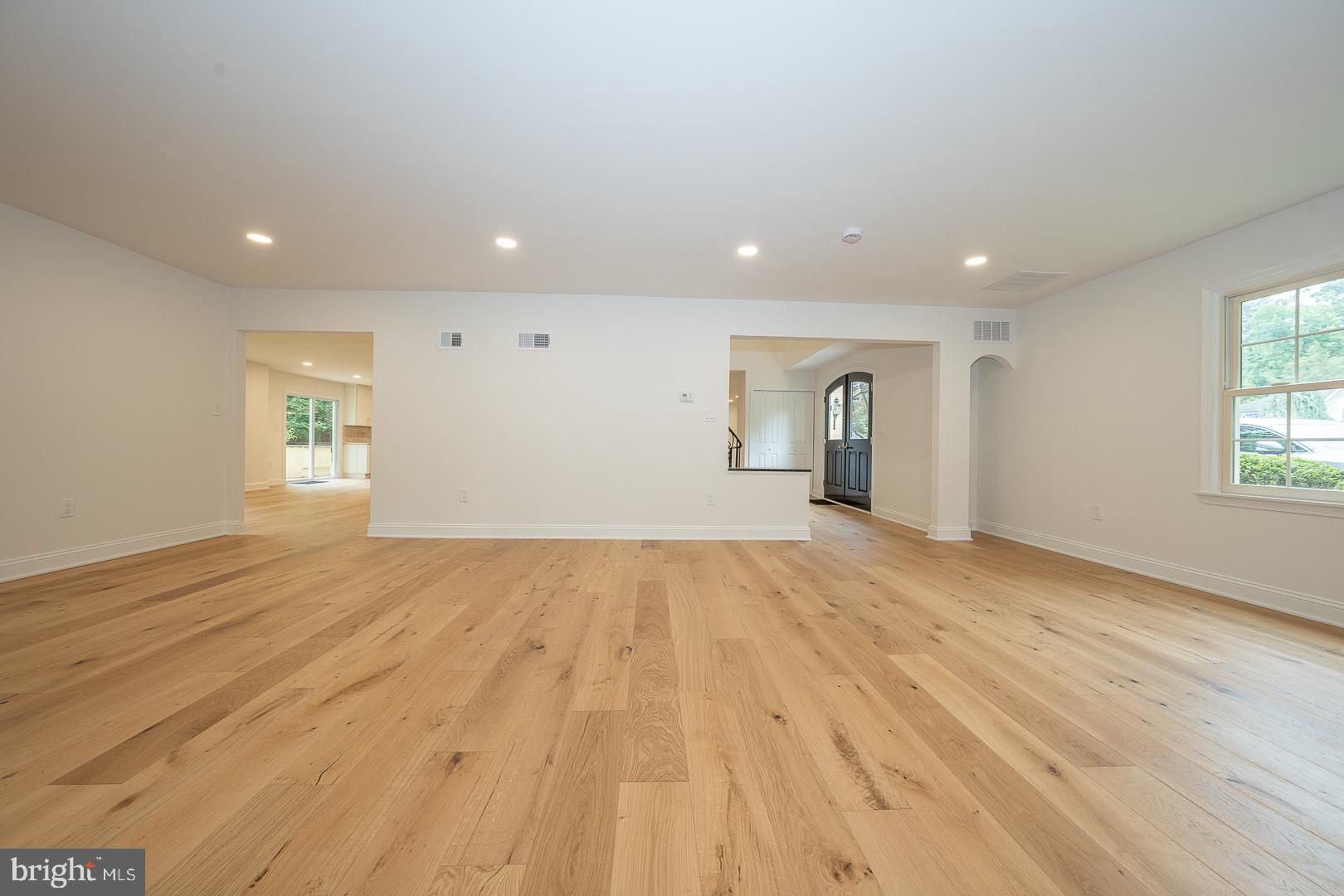 4103 Laurel Dr