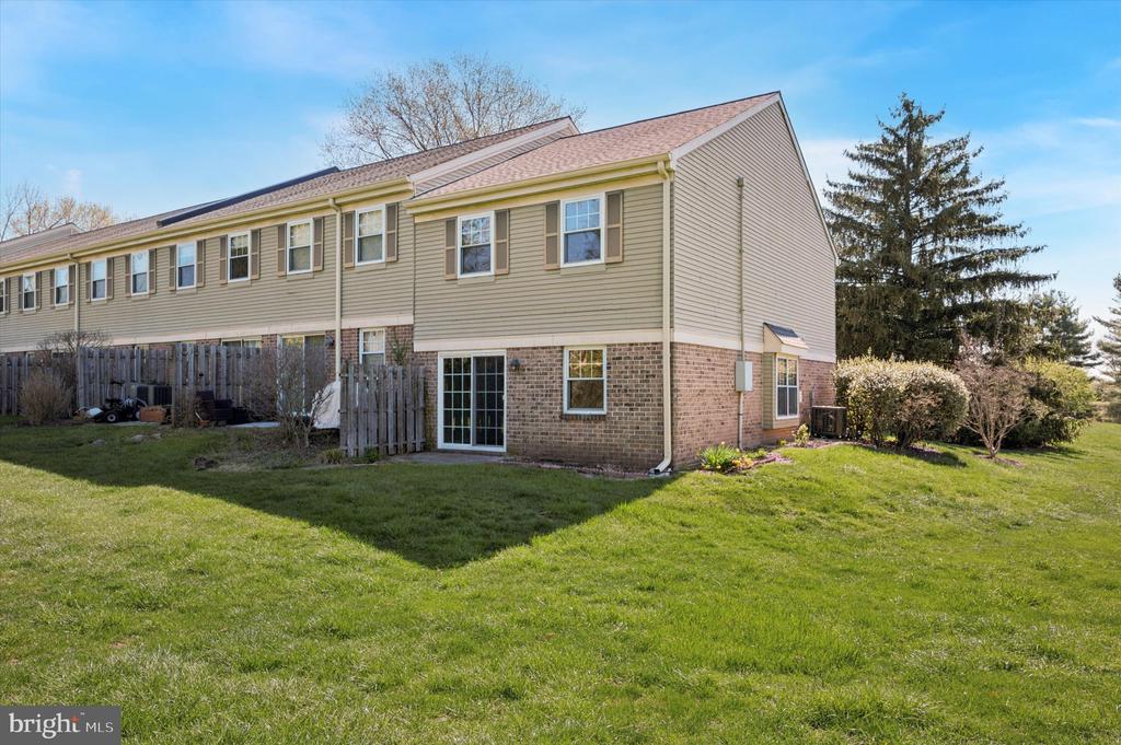 20 Winston Ct #103 U-20
