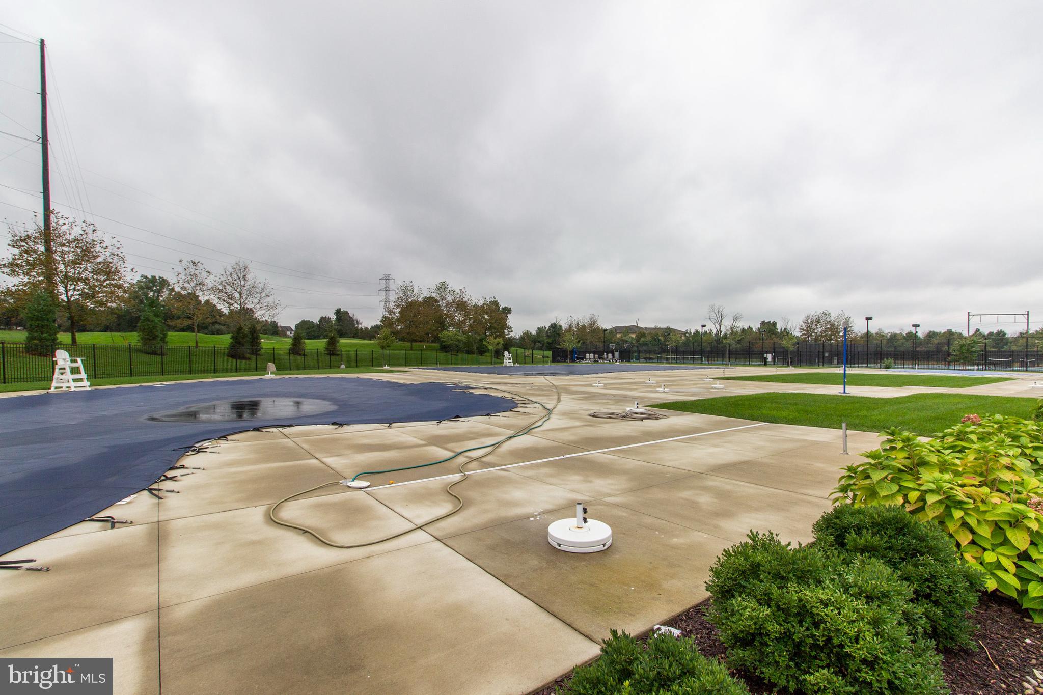 191 GLENEAGLES CT