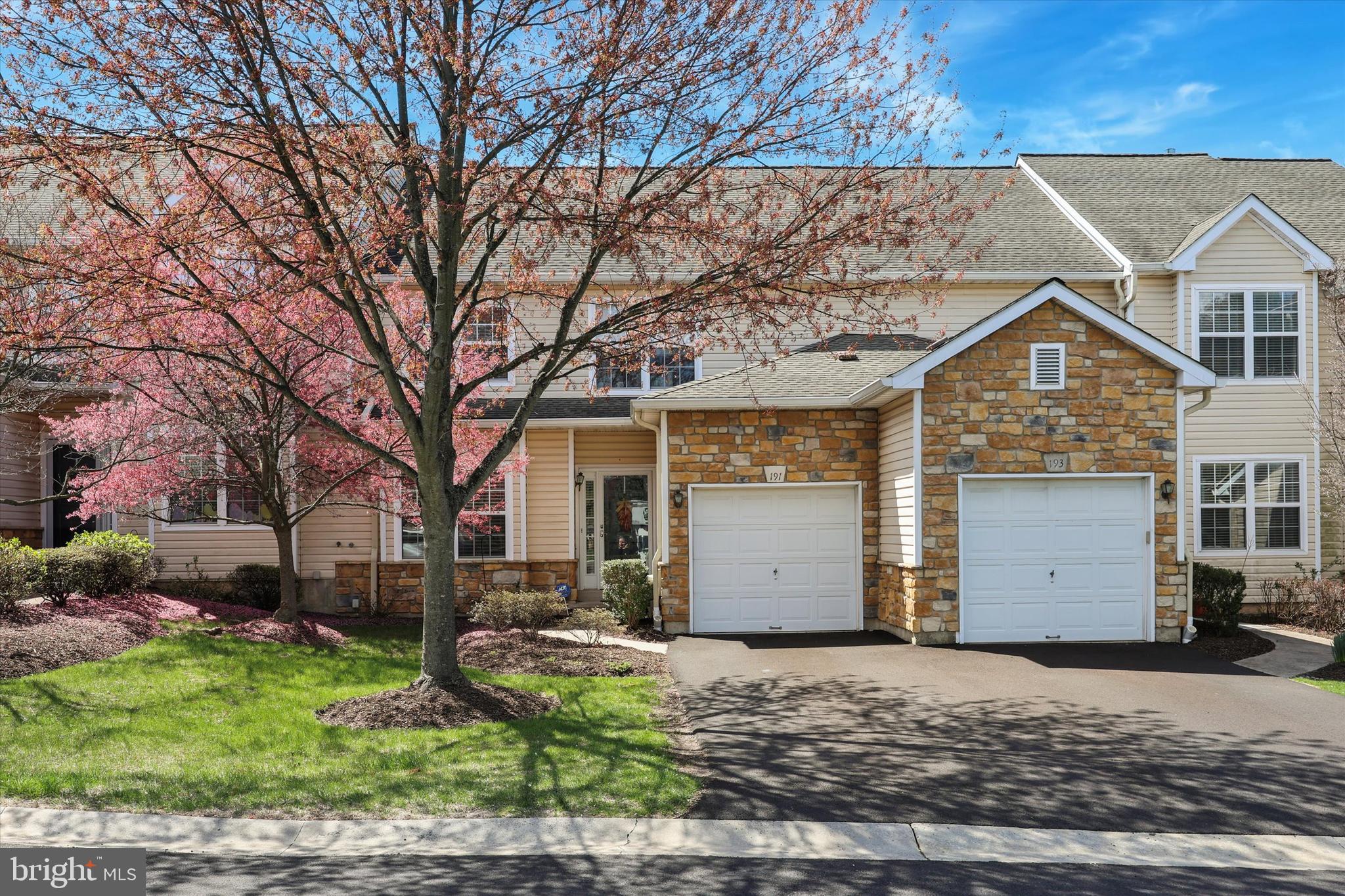 191 GLENEAGLES CT