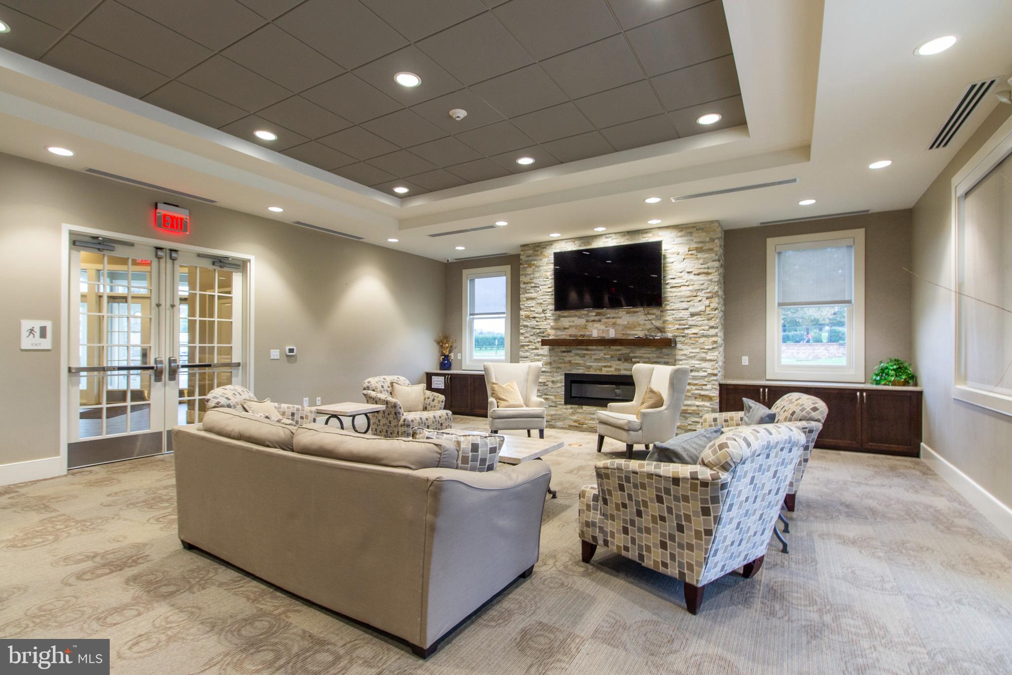 191 GLENEAGLES CT