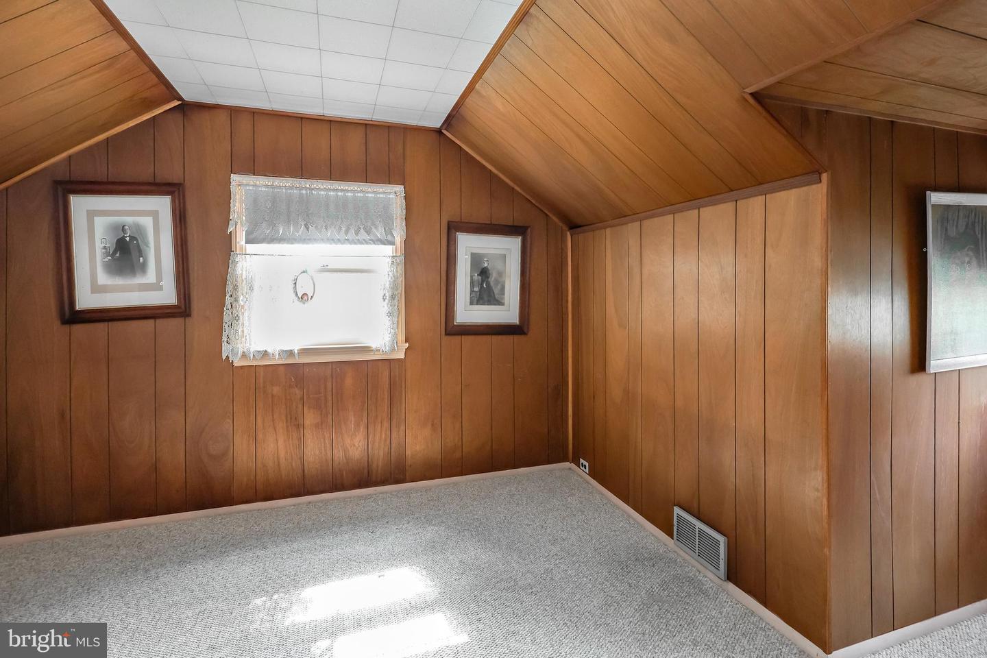 501 Parkview Dr