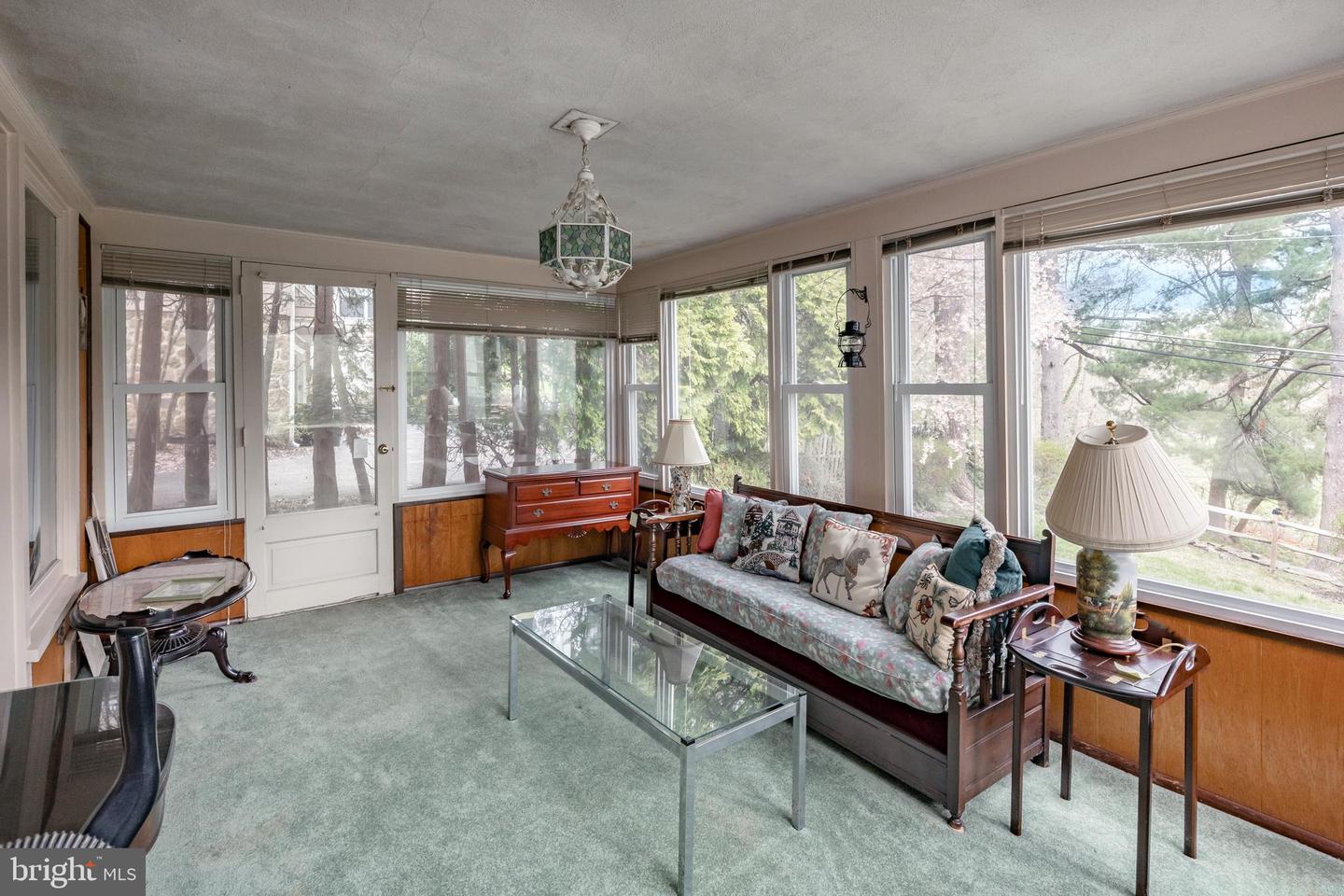 501 Parkview Dr