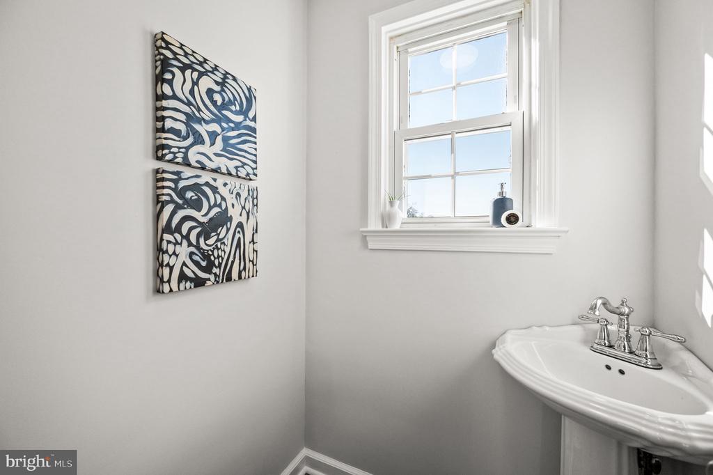 243 Limekiln Pike