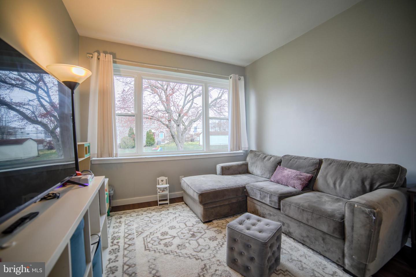 616 Calamia Dr