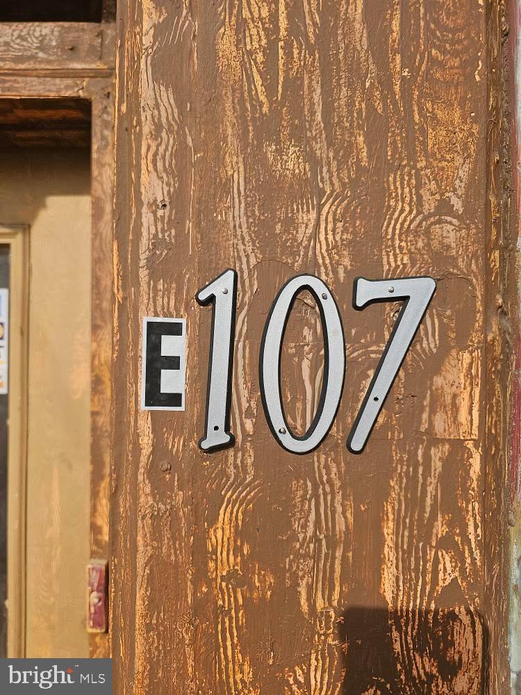 107 E COUNTY LINE RD #2