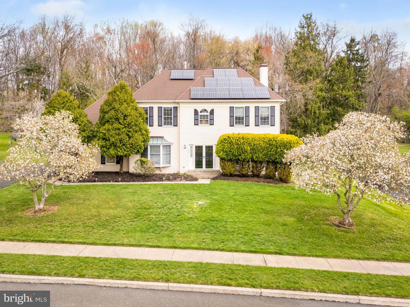 749 Castlewood Dr