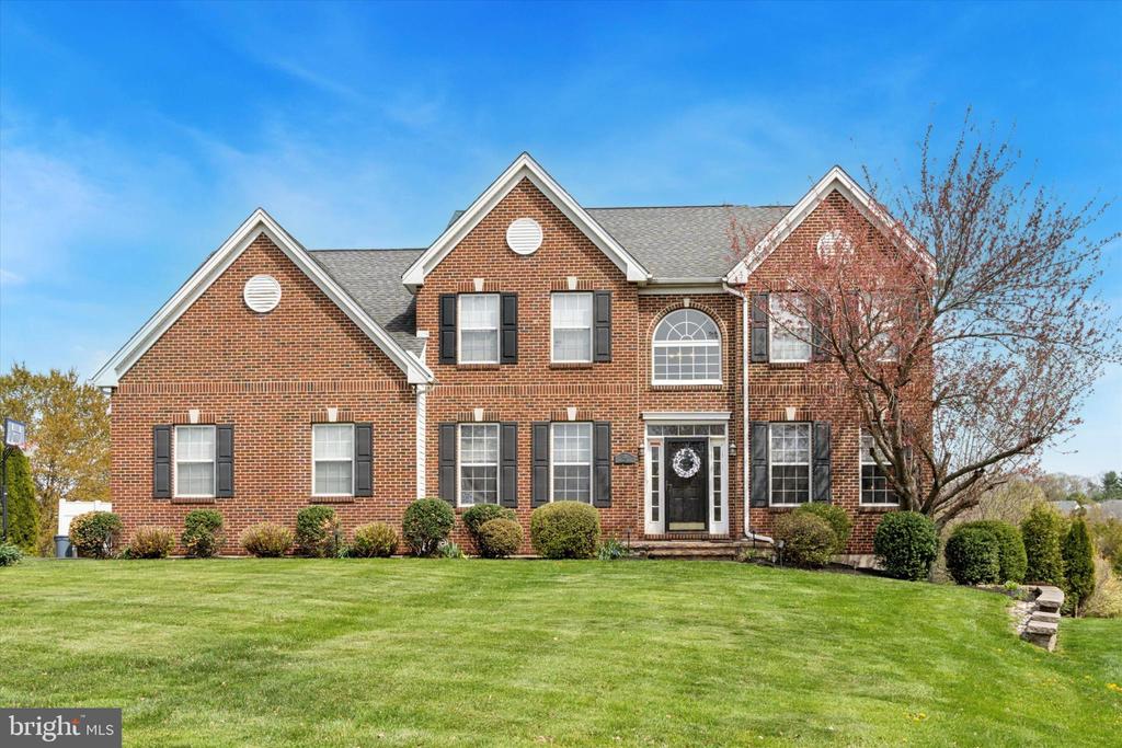 115 Connor Dr