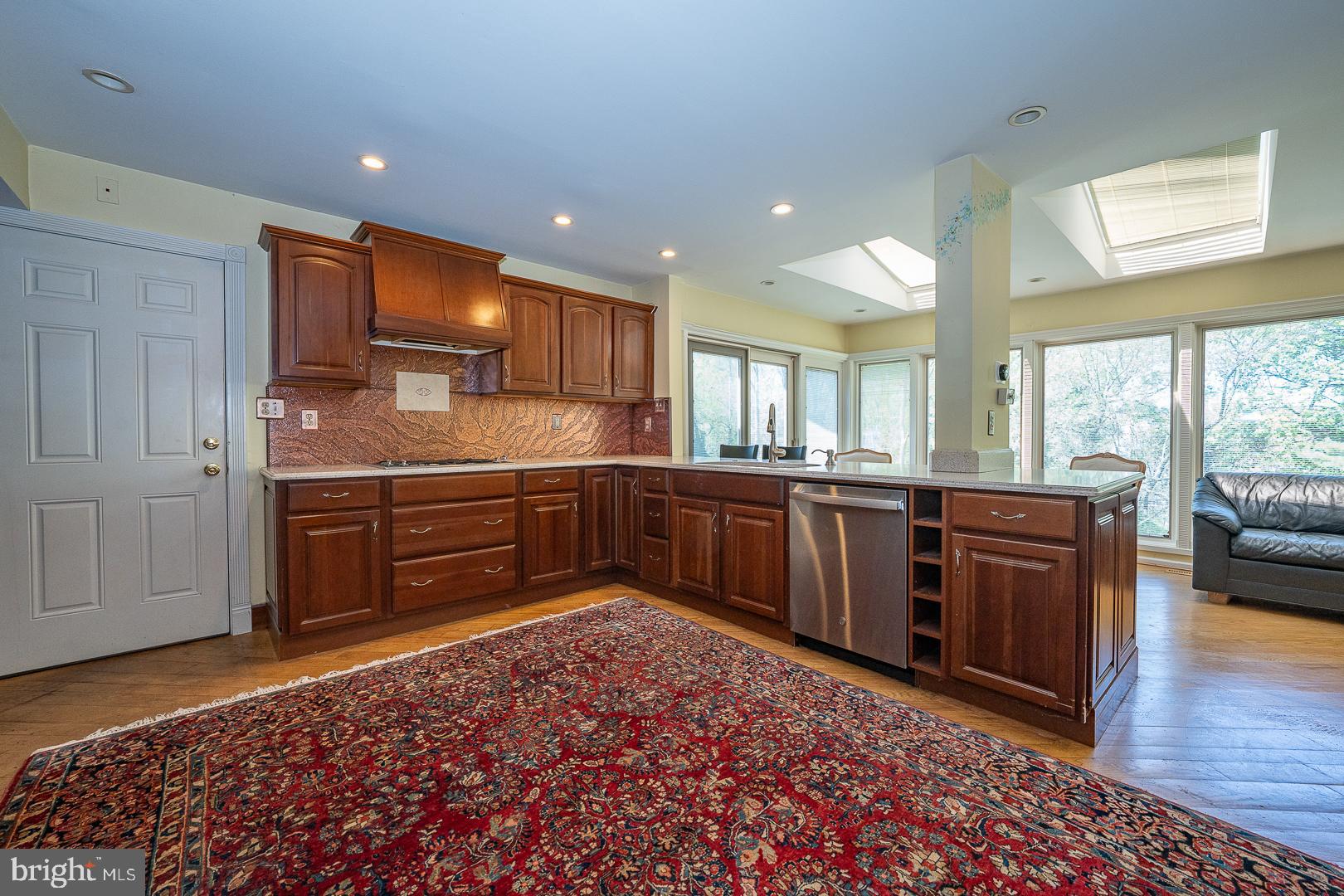 1215 Club House Rd