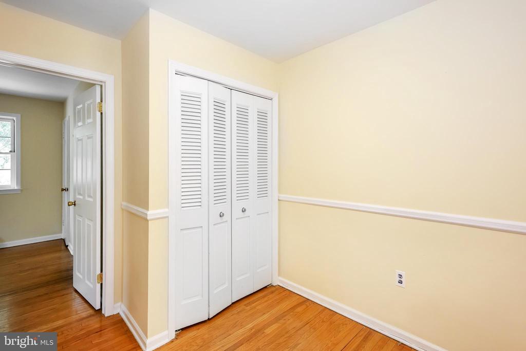 104 W Montgomery Ave #B