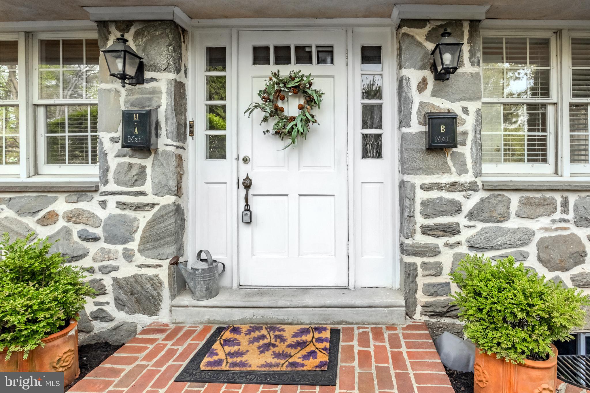 104 W Montgomery Ave #B