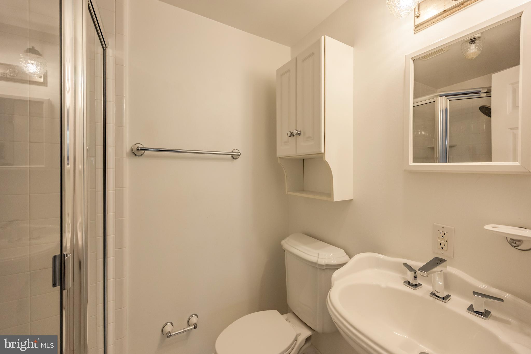 104 W Montgomery Ave #B