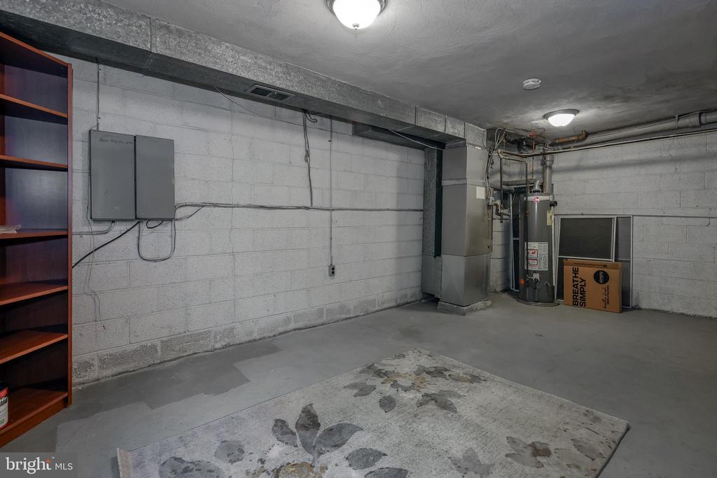 104 W Montgomery Ave #B